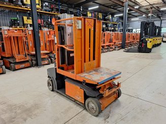 Строительный подъёмник с вертикальной мачтой JLG TOUCAN DUO