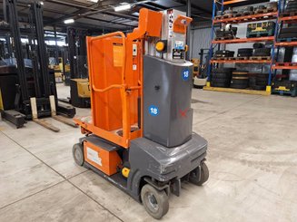 Строительный подъёмник с вертикальной мачтой JLG TOUCAN DUO