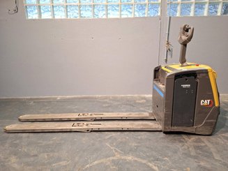 Трехсекционная Caterpillar NPV20N2