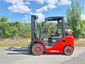 Четырехопорные погрузчики Hangcha XF25G