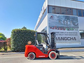 Четырехопорные погрузчики Hangcha XF35G