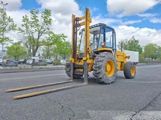 Внедорожный погрузчик JCB 930-2 - 1