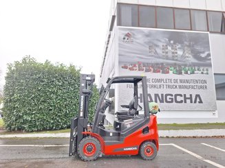 Четырехопорные погрузчики Hangcha XF18G-2