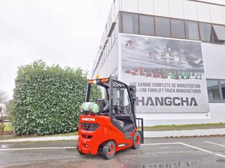 Четырехопорные погрузчики Hangcha XF18G-2