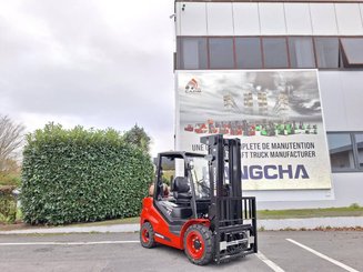 Четырехопорные погрузчики Hangcha XF35G-2