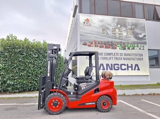 Четырехопорные погрузчики Hangcha XF35G-2