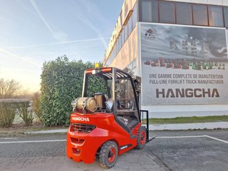 Четырехопорные погрузчики Hangcha XF25G-2
