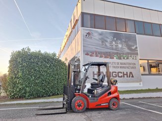 Четырехопорные погрузчики Hangcha XF25G-2