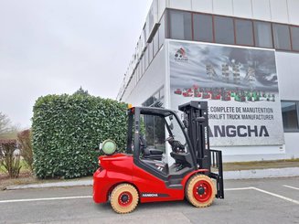 Четырехопорные погрузчики Hangcha XF35G-2
