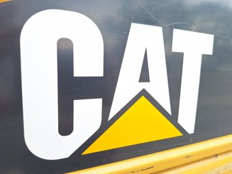 Четырехопорные погрузчики Caterpillar GP20NT - 15