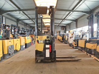 Штабелеры с платформой для оператора Caterpillar NSR16N2
