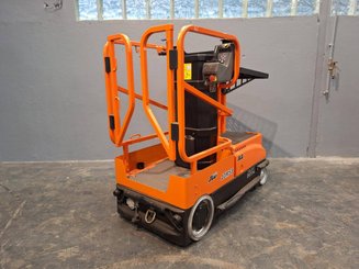 Строительный подъёмник с вертикальной мачтой JLG 10MSP