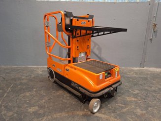 Строительный подъёмник с вертикальной мачтой JLG 10MSP