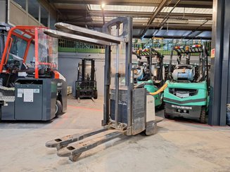 Штабелеры с электроприводом Crown DT3040 2.0