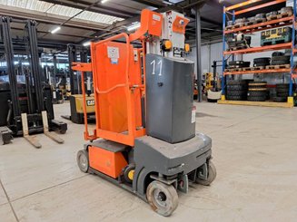 Строительный подъёмник с вертикальной мачтой JLG TOUCAN DUO