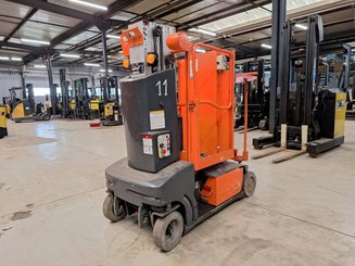 Строительный подъёмник с вертикальной мачтой JLG TOUCAN DUO