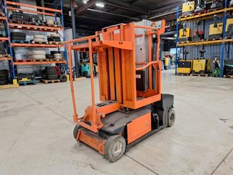 Строительный подъёмник с вертикальной мачтой JLG TOUCAN DUO