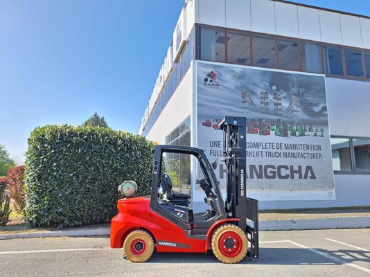 Четырехопорные погрузчики Hangcha XF35G-2 - 1