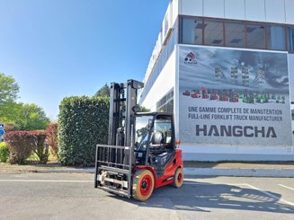 Четырехопорные погрузчики Hangcha XF35G-2