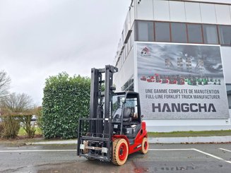 Четырехопорные погрузчики Hangcha XF35G-2