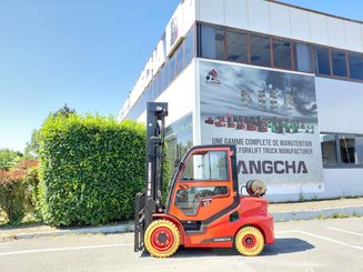 Четырехопорные погрузчики Hangcha XF35G-2