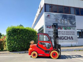 Четырехопорные погрузчики Hangcha XF35G-2