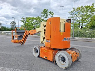 Коленчатые подъемники JLG E300AJP