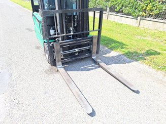 Трехопорные погрузчики Hangcha A3W20