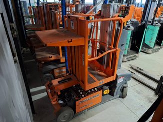 Строительный подъёмник с вертикальной мачтой JLG TOUCAN DUO