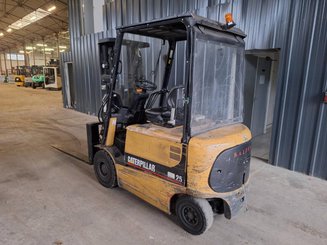 Четырехопорные погрузчики Caterpillar EP25K-PAC