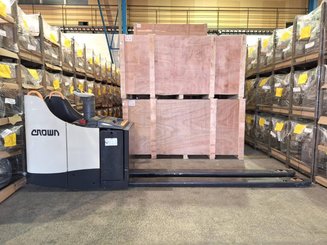 Трехсекционная Crown WT3040