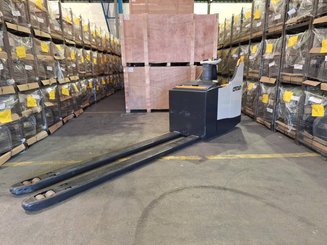 Трехсекционная Crown WT3040