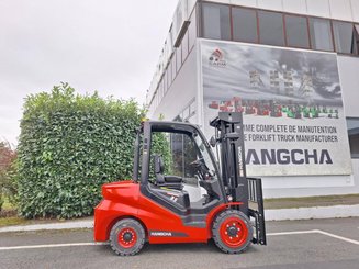 Четырехопорные погрузчики Hangcha XF35D-2 - 5