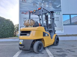 Четырехопорные погрузчики Caterpillar GP30NT - 3