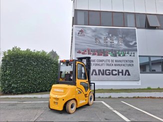 Четырехопорные погрузчики Hangcha XE25