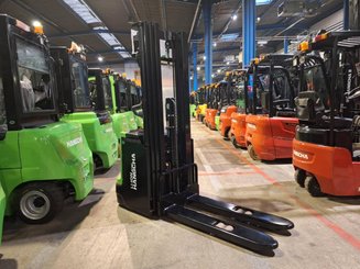 Штабелеры с электроприводом Hangcha CDD12-XT1-SI