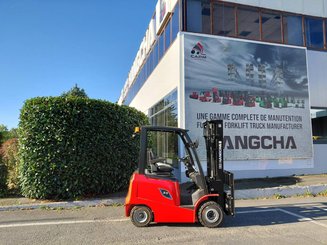 Четырехопорные погрузчики Hangcha AE20C