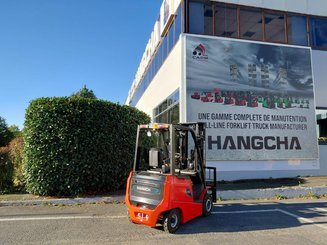 Четырехопорные погрузчики Hangcha AE20C