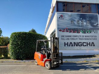 Четырехопорные погрузчики Hangcha AE20C