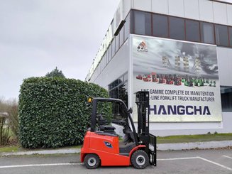 Четырехопорные погрузчики Hangcha AE20C