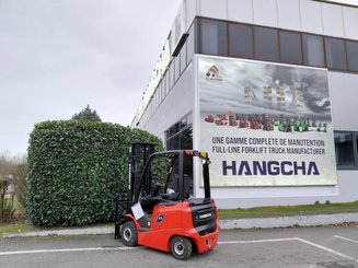 Четырехопорные погрузчики Hangcha AE20C