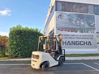 Четырехопорные погрузчики Hangcha XF25D