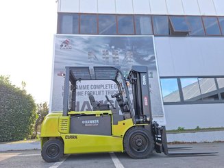 Четырехопорные погрузчики Clark GEX40