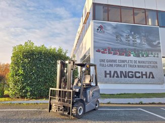 Четырехопорные погрузчики Hangcha AE15 - 1