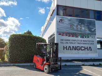 Четырехопорные погрузчики Hangcha AE18