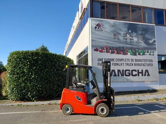 Четырехопорные погрузчики Hangcha AE18
