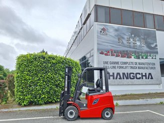 Четырехопорные погрузчики Hangcha AE20C