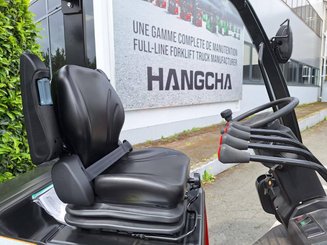 Четырехопорные погрузчики Hangcha AE20C