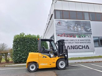 Четырехопорные погрузчики Hangcha XE50i-600