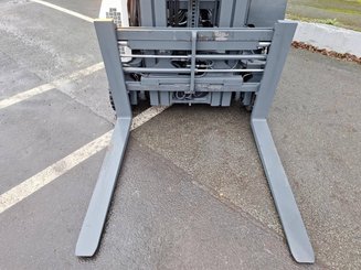 Четырехходовый вилочный погрузчик AMLIFT AGILIFT 25-12-49